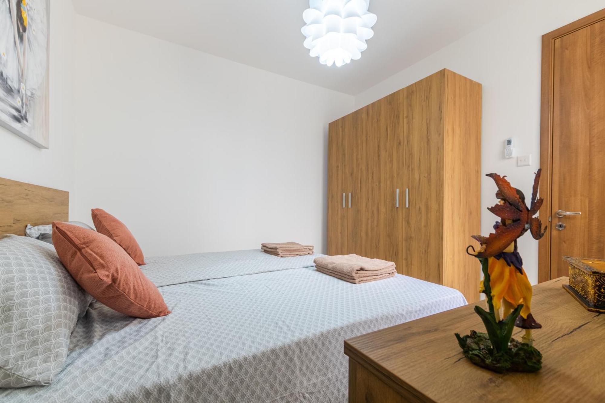Spacious Brand New Apartment 3 Bdr 2Bth Bugibba San Pawl il-Baħar Kültér fotó